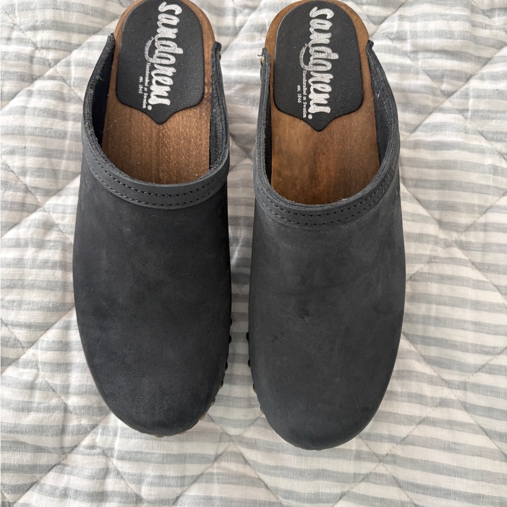 Sandgrens Rome Studded Clogs - Picture 2 of 4